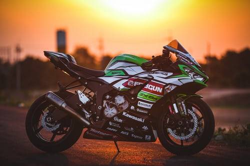 KAWASAKI Assurance moto 2 roues moins cher bon conducteur en bonus sur Nice dans les Alpes Maritimes 06