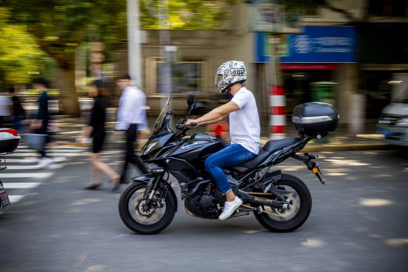 Assurance Moto 2 roues en ligne pas cher jeune conducteur permis A2 sur Toulon dans le Var 83